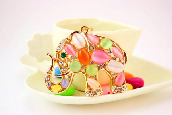 Colourful Elephant Animals Shaped Crystal Diamante Rhinestone Bag Charms Handbag Keyrings Pendant