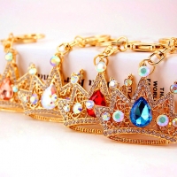 King Queen Royal Crown Crystal Diamante Bag Charms Handbag Keyrings Pendant