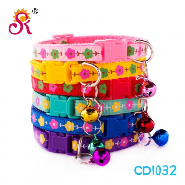 Garden Flowers Patterned Adjustable Kitten Cat Collar With Bell And Snap Buckle